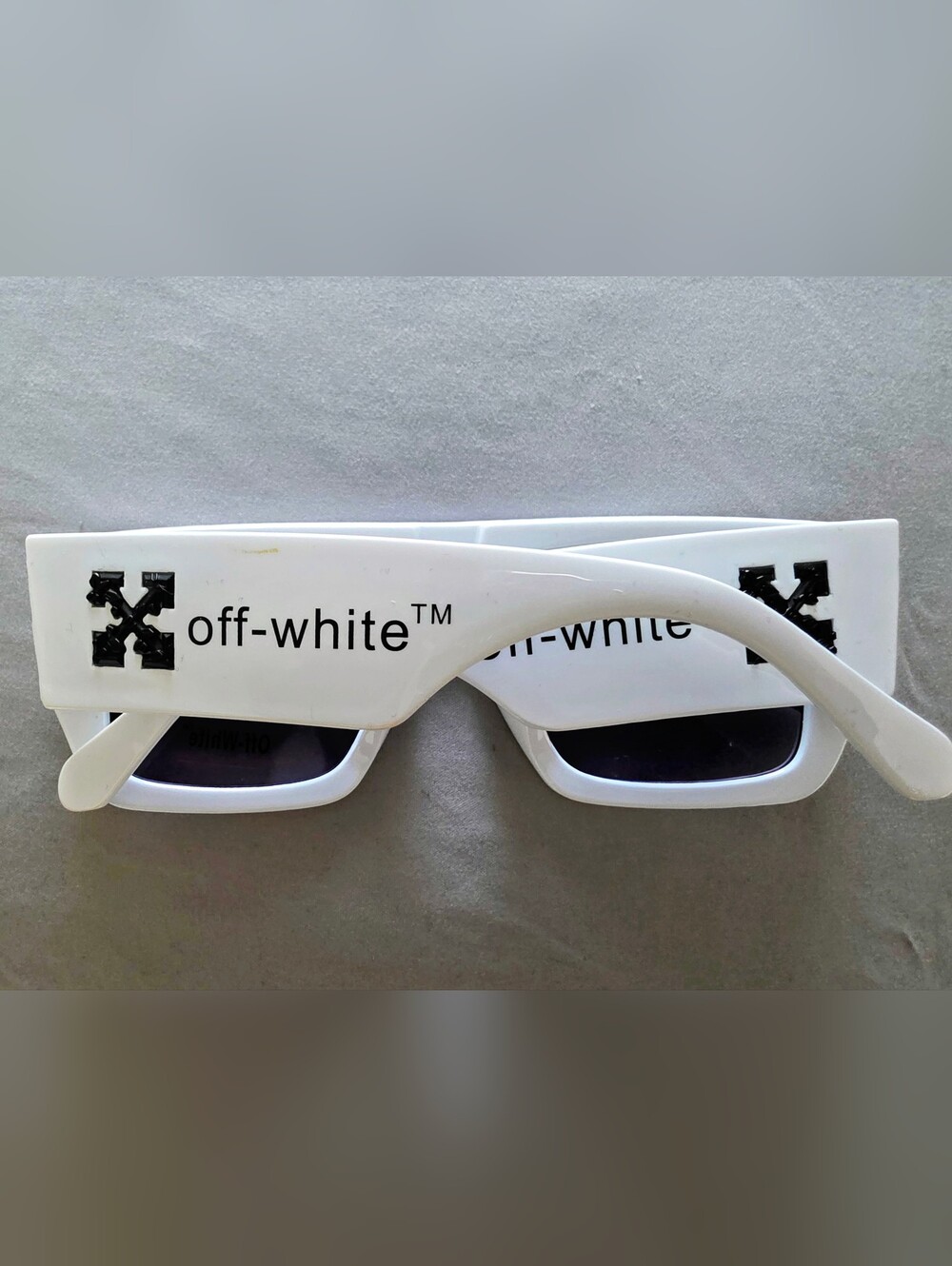 UNBRANDED Logo Slim Rectangle Sunglasses